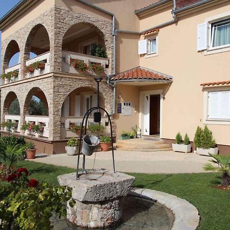 Malinska Apartment 1 Sveti Anton  Exterior foto
